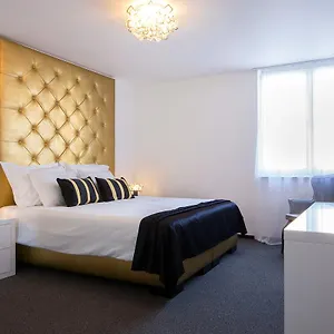 B Gold Luxury Bed & Breakfast
