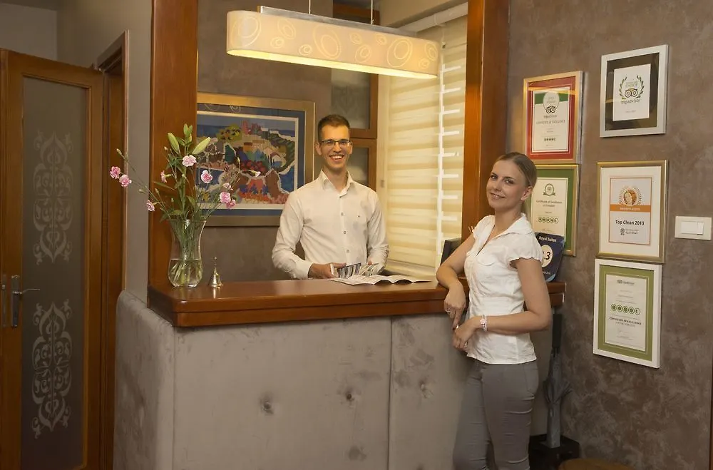 ספליט Royal Suites לינה וארוחת בוקר