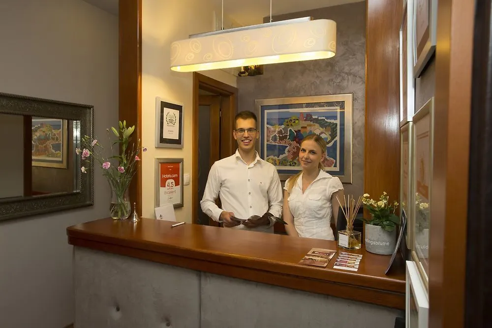 **** לינה וארוחת בוקר ספליט Royal Suites קרואטיה