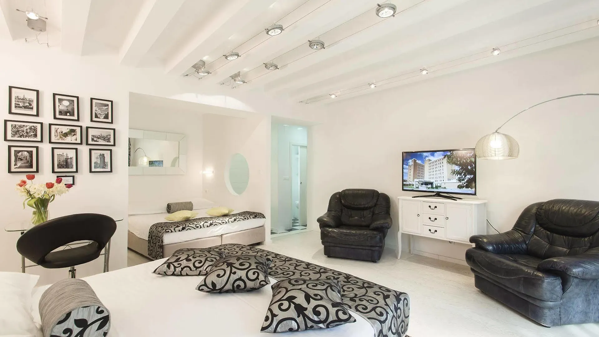 ספליט Royal Suites לינה וארוחת בוקר