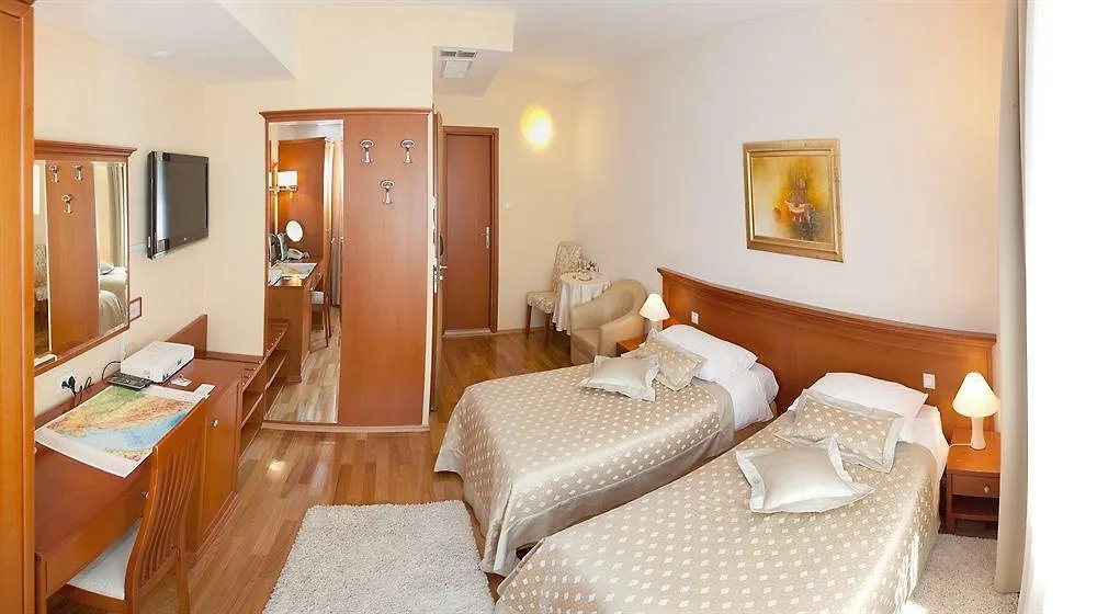 Couette-café Royal Suites Split